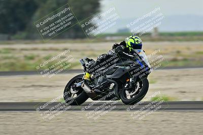 media/Apr-18-2025-TrackDaz (Fri) [[45f5874c44]]/C Group/Session 1 (Turn 7)/